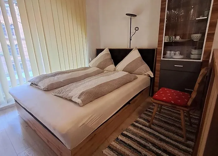Business Messewohnung Zentral Gelegen In דירה *
