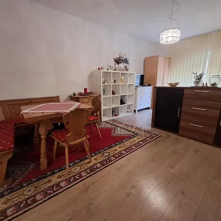 Business Messewohnung Zentral Gelegen In Lägenhet *